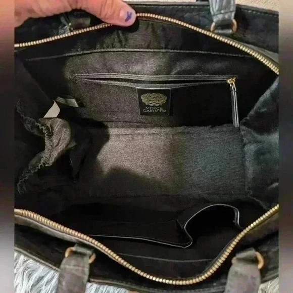 NWT Vince Camuto Livy Tote w/ Duster Soft Genuine Leather gorgeous gold accents - Picture 7 of 10